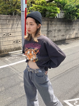 「スケボー」｜「アイテム（スウェット）」を使った、夏目みさきさん（レディース・165cm）の春コーディネート