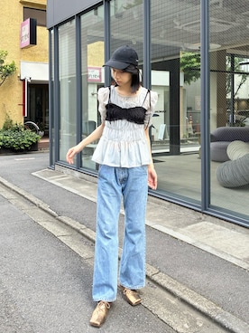 「アイテム（パンツ）」を使った、夏目みさきさん（レディース・166cm）の夏コーディネート