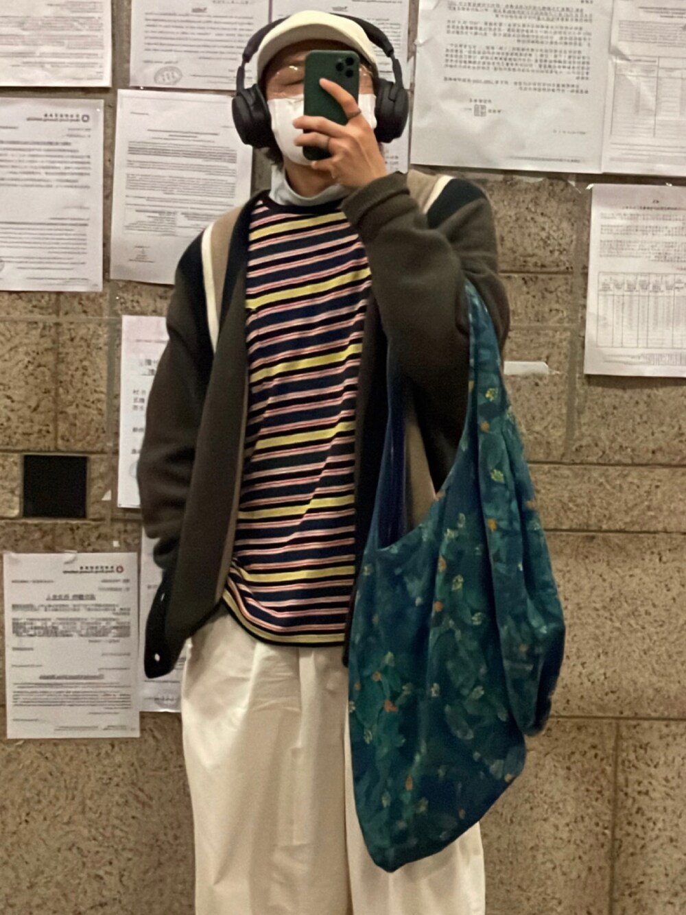 「niko and...のアイテム（アンサンブル、ブラウン系）」を使った、Ben Linさん（メンズ・173cm）の冬コーディネートの1枚目の写真