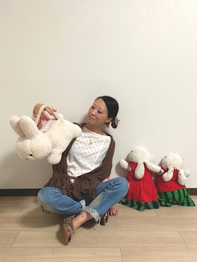 「動物モチーフ」｜「アイテム（アクセサリー）」を使った、kaoriBROWNさん（レディース・157cm）の秋コーディネート