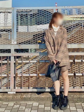 「GORGE（ゴージ）のアイテム（ジャケット/アウター）」を使った、桜里奈さん（レディース・156cm）の秋コーディネート