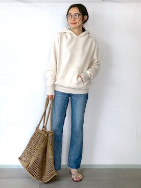 「TICCA（ティッカ）のアイテム（パーカー）」を使った、ヤコさん（レディース・163cm）の秋コーディネート