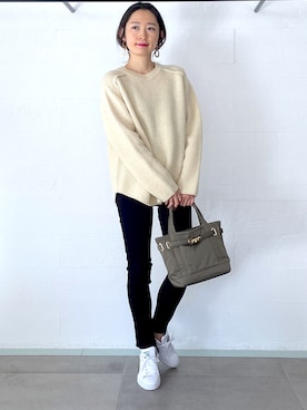 「クルーネックニット」｜ヤコさん（レディース・163cm）の秋コーディネート