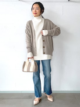「ロングニット」｜「アイテム（パンツ）」を使った、ヤコさん（レディース・163cm）の冬コーディネート