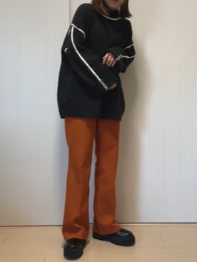 「チェルシーブーツ」｜「アイテム（スラックス）」を使った、SHILFERさん（レディース・155cm）の秋コーディネート