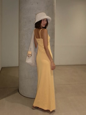 「ALEXIA STAM（アリシアスタン）のTerry Cloth Bag /パイル地 ショルダーバッグ（ショルダーバッグ、ベージュ系）」を使った、ALEXIA STAMさん（レディース・158cm）の春コーディネート
