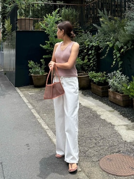 「ALEXIA STAM（アリシアスタン）のFloral Denim Pants /ウエストフローラル デニムパンツ（デニムパンツ、ホワイト系）」を使った、ALEXIA STAMさん（レディース・159cm）の夏コーディネート