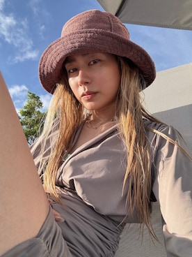 「アイテム（水着）」を使った、ALEXIA STAMさん（レディース・160cm）の秋コーディネート