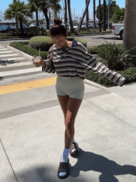 「アイテム（つなぎ/オールインワン）」を使った、ALEXIA STAMさん（レディース・158cm）の秋コーディネート
