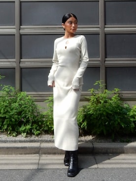 ALEXIA STAMさん（レディース・157cm）の秋コーディネート