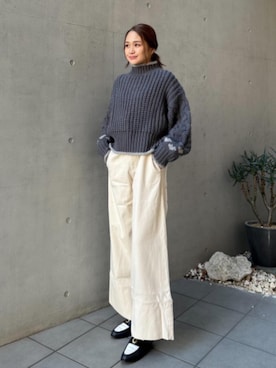 「ベージュパンツ」｜ALEXIA STAMさん（レディース・163cm）の夏コーディネート