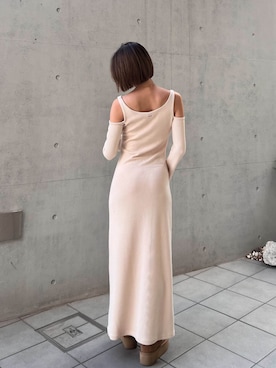 ALEXIA STAMさんのコーディネート