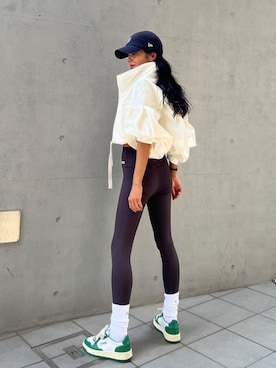 「アイテム（ナイロンジャケット、ホワイト系）」を使った、ALEXIA STAMさん（レディース・157cm）の夏コーディネート