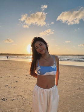 「アイテム（水着）」を使った、ALEXIA STAMさん（レディース・158cm）の秋コーディネート