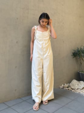 「アイテム（オールインワン・サロペット、ホワイト系）」を使った、ALEXIA STAMさん（レディース・155cm）の夏コーディネート