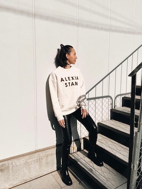 ALEXIA STAMさん(レディース・163cm)の冬コーディネート
