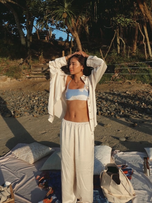 【完売品】 alexiastam サテン シャツ 完売品】 alexiastam サテン シャツ