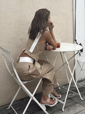 ALEXIA STAMさん（レディース・158cm）の春コーディネート