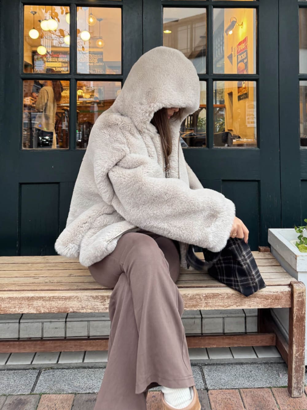 Hooded Eco Fur Jacket /フード付きエコファージャケットを使った人気