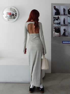 ALEXIA STAMさん（レディース・164cm）の秋コーディネート