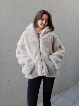 ALEXIA STAMさん（レディース・156cm）の秋コーディネート