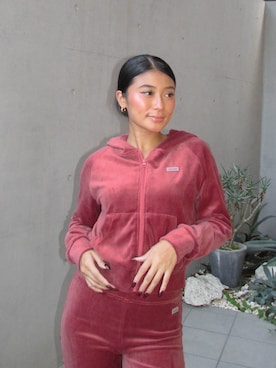 ALEXIA STAMさん（レディース・157cm）の秋コーディネート