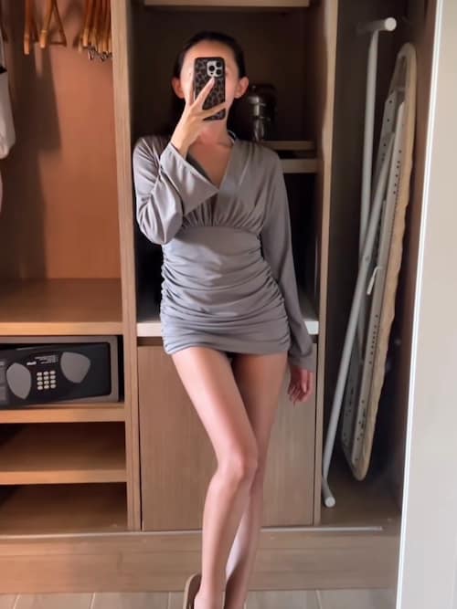 セール】V Neck Gathered Rash Guard Dress /カバーアップワンピース