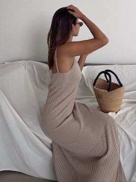 ALEXIA STAMさん（レディース・158cm）の秋コーディネート