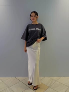 ALEXIA STAMさん（レディース・163cm）の夏コーディネート