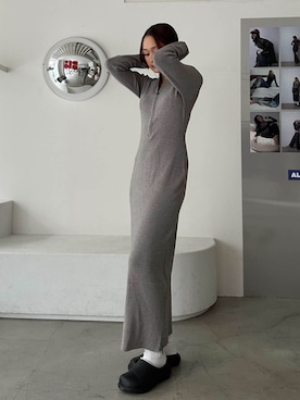 ALEXIA STAMさん（レディース・163cm）の秋コーディネート