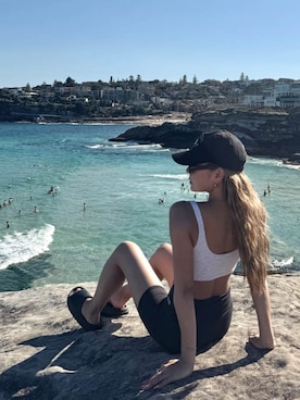 ALEXIA STAMさん（レディース・160cm）の冬コーディネート