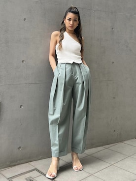 ALEXIA STAMさん（レディース・155cm）の春コーディネート