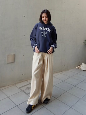 「Champion」｜ALEXIA STAMさん（レディース・156cm）の秋コーディネート