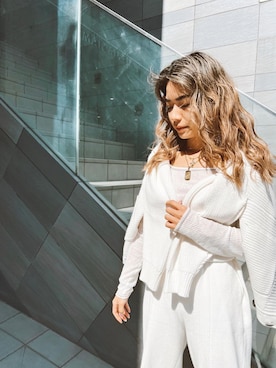 ALEXIA STAMさん（レディース・154cm）の春コーディネート