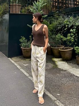 「ALEXIA STAM（アリシアスタン）のV Neck Summer Knit Top/Vネックサマーニット（ニット/セーター、ブラウン系）」を使った、ALEXIA STAMさん（レディース・159cm）の夏コーディネート