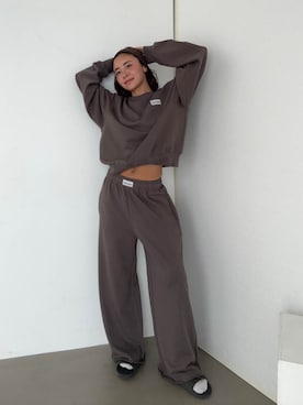 「ALEXIA STAM（アリシアスタン）のLogo Patch Sweatshirt /ロゴパッチスウェットトップス（スウェット、グレー系）」を使った、ALEXIA STAMさん（レディース・163cm）の春コーディネート