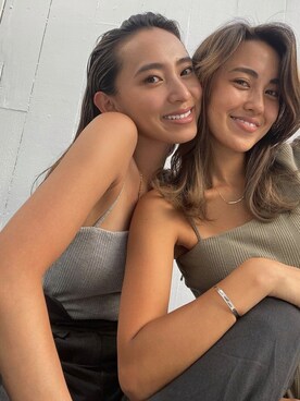 「アイテム（タンクトップ、グレー系）」を使った、ALEXIA STAMさん（レディース・163cm）の夏コーディネート