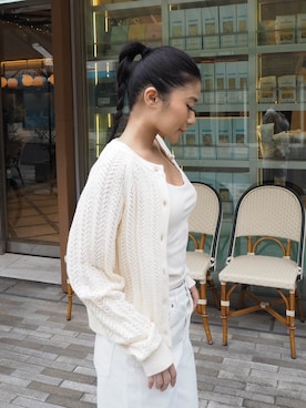 「ALEXIA STAM（アリシアスタン）のFloral Denim Pants /ウエストフローラル デニムパンツ（デニムパンツ、ホワイト系）」を使った、ALEXIA STAMさん（レディース・163cm）の春コーディネート