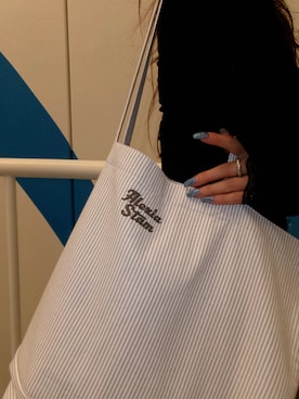 ALEXIA STAMさん（レディース・164cm）の冬コーディネート