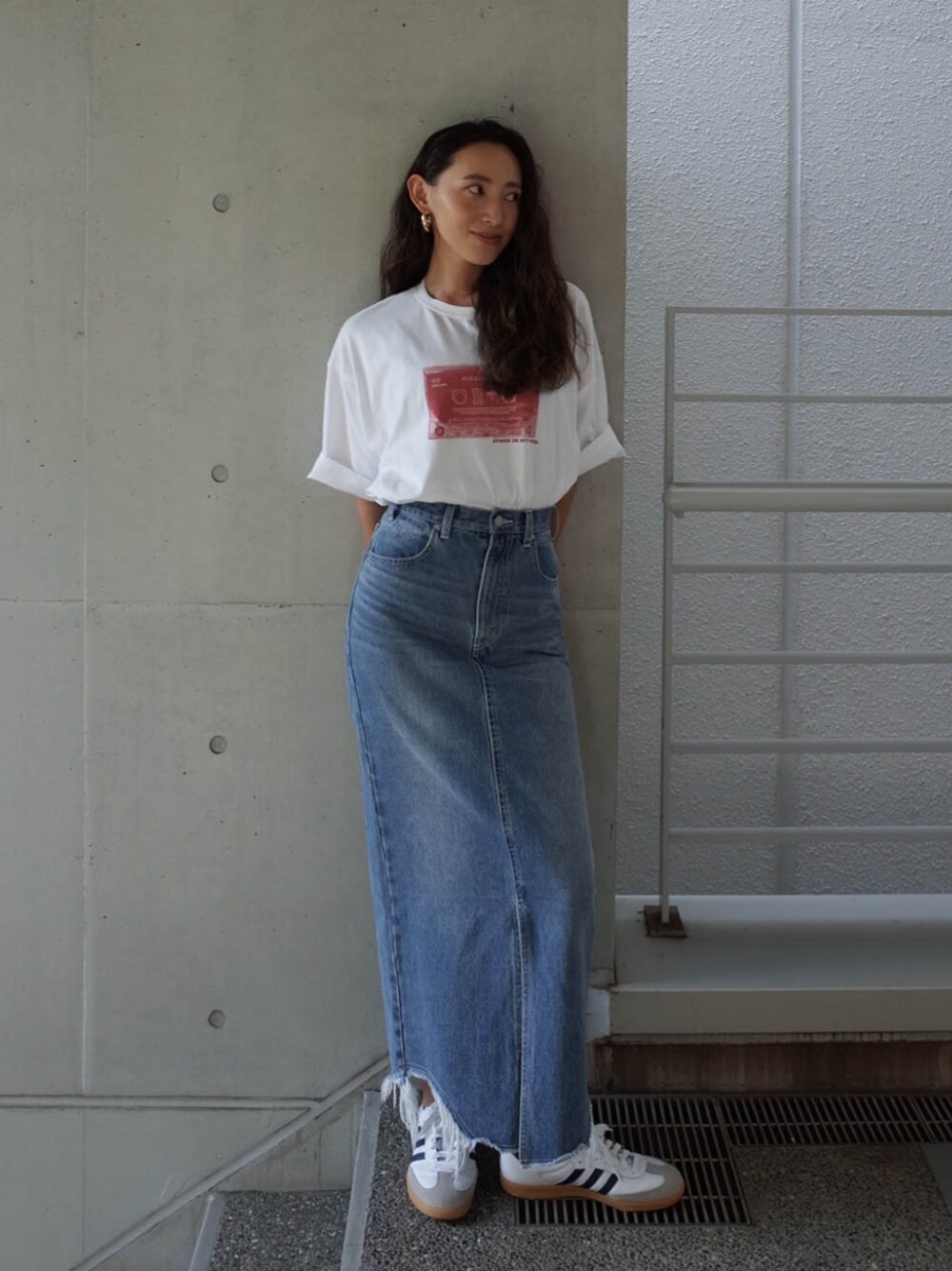 ALEXIA STAM（アリシアスタン）の「Fringe Hem Denim Long Skirt