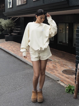 ALEXIA STAMさん（レディース・157cm）の春コーディネート