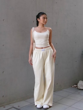 ALEXIA STAMさん（レディース・157cm）の春コーディネート