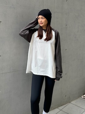 「アイテム（レギンス/スパッツ）」を使った、ALEXIA STAMさん（レディース・163cm）の秋コーディネート