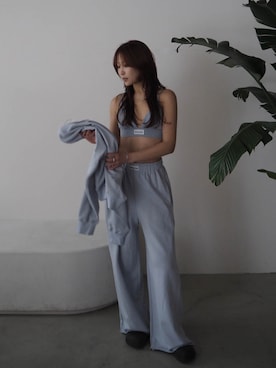 「ALEXIA STAM（アリシアスタン）のLogo Patch Sweatshirt /ロゴパッチスウェットトップス（スウェット、ブルー系）」を使った、ALEXIA STAMさん（レディース・163cm）の春コーディネート