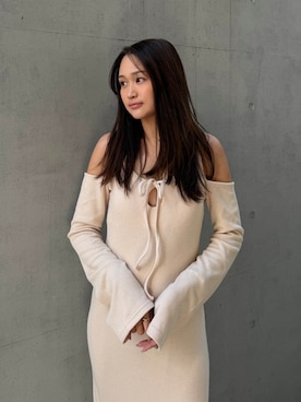 ALEXIA STAMさんのコーディネート