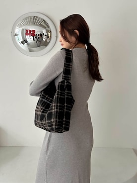 ALEXIA STAMさん（レディース・163cm）の秋コーディネート