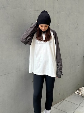 「アイテム（レギンス/スパッツ）」を使った、ALEXIA STAMさん（レディース・163cm）の秋コーディネート