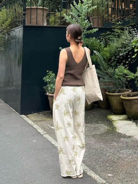 「ALEXIA STAM（アリシアスタン）のV Neck Summer Knit Top/Vネックサマーニット（ニット/セーター、ブラウン系）」を使った、ALEXIA STAMさん（レディース・160cm）の夏コーディネート