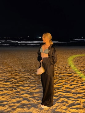 「アイテム（水着）」を使った、ALEXIA STAMさん（レディース・160cm）の秋コーディネート