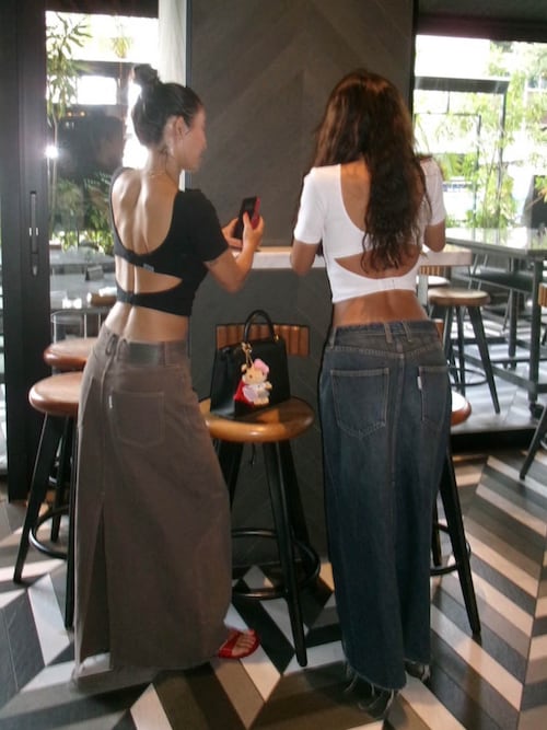 FLAGSHIP STORE OMOTESANDOALEXIA STAMさんのTシャツ/カットソーを使っ